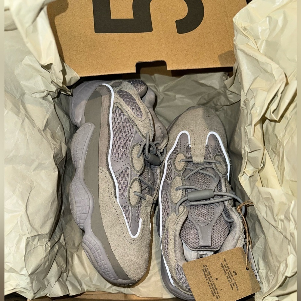 Sale New authentic Yeezy kids